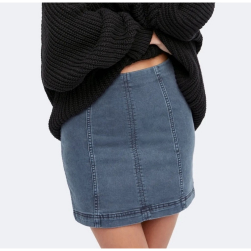 Free People Modern Femme Westminster Blue Denim Mini Skirt Size 4 Bodycon Casual